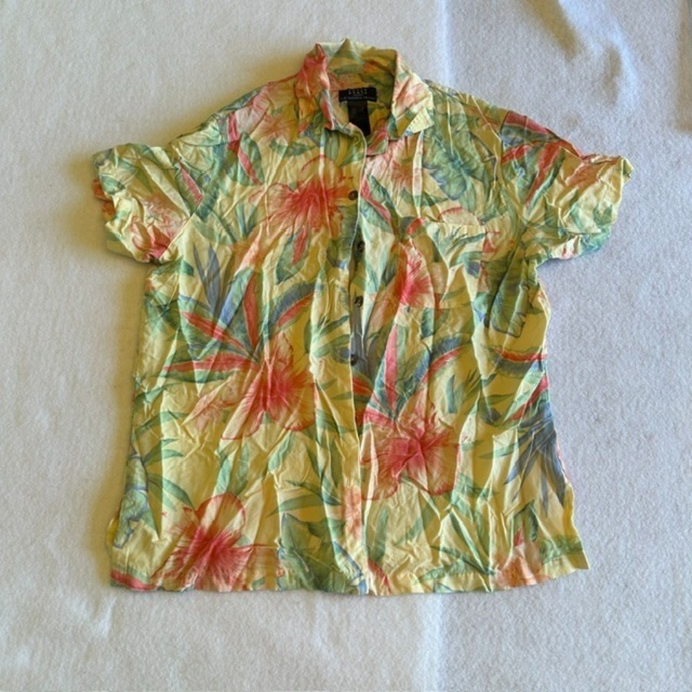 Crazy Horse Hawaiian Shirt Mens Size S Yellow Floral Rayon Button Up Tropical